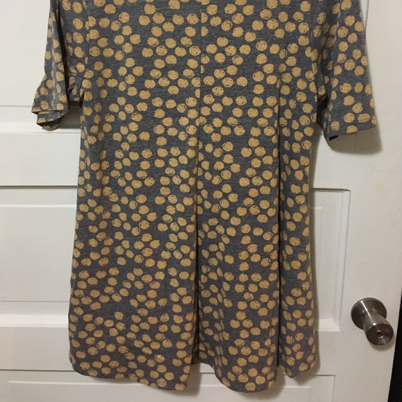 LulaRoe Perfect Tee - Picture 3 of 3